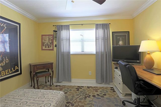 3739 SE 3rd PL, Cape Coral, FL 33904