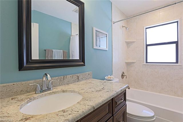 3739 SE 3rd PL, Cape Coral, FL 33904