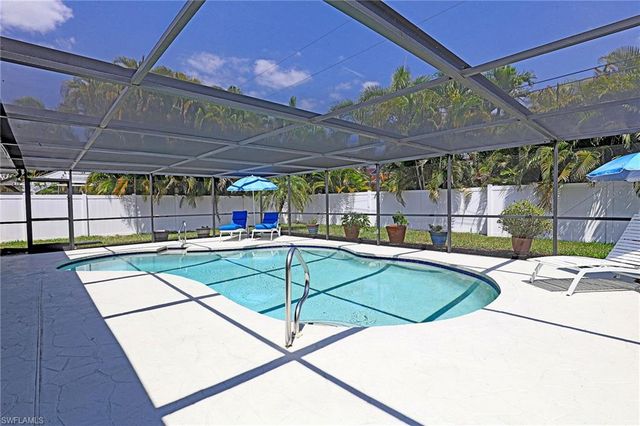 3739 SE 3rd PL, Cape Coral, FL 33904