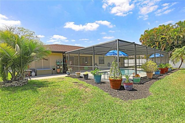3739 SE 3rd PL, Cape Coral, FL 33904