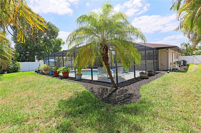3739 SE 3rd PL, Cape Coral, FL 33904