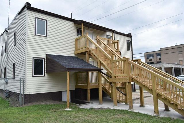 5664 Walter Avenue, Hammond, IN 46320