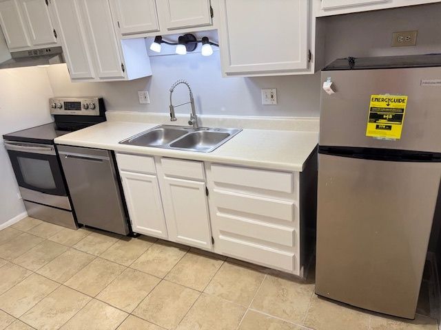 1160 W 18th Street 1W, Broadview, IL 60155