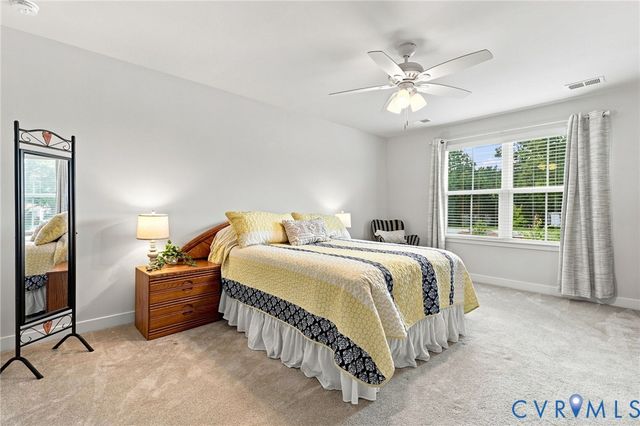10877 Genito Square Dr, Midlothian, VA 23112