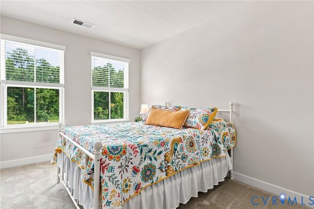 10877 Genito Square Dr, Midlothian, VA 23112