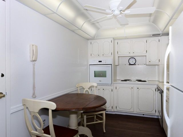 3450 S Ocean Boulevard 827, Palm Beach, FL 33480