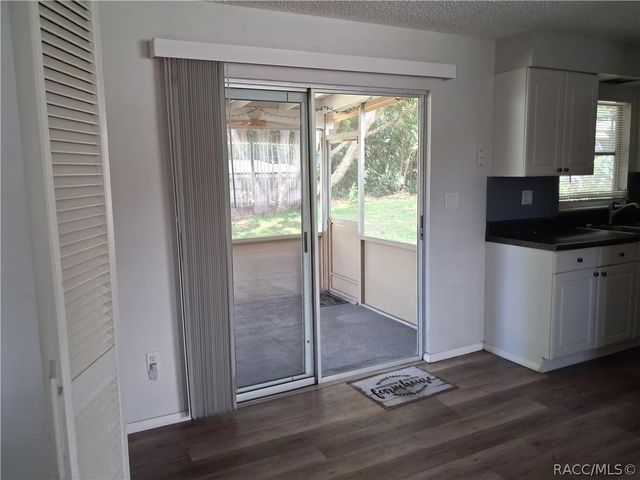 2109 W Howard Place, Citrus Springs, FL 34434