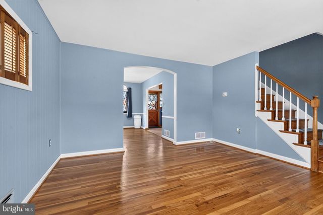 2032 ORMAND RD, Baltimore, MD 21222