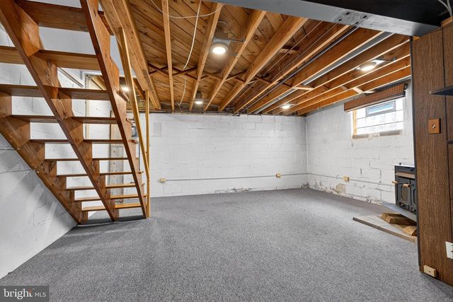 2032 ORMAND RD, Baltimore, MD 21222
