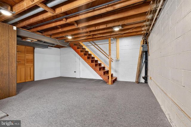 2032 ORMAND RD, Baltimore, MD 21222