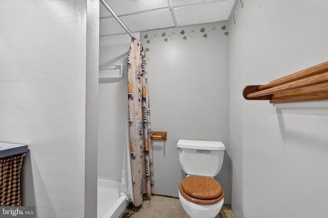 2032 ORMAND RD, Baltimore, MD 21222