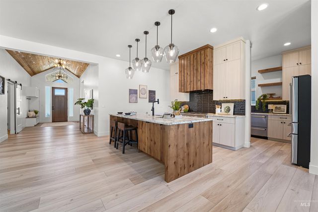 3157 Blue Moon Rd, Twin Falls, ID 83301