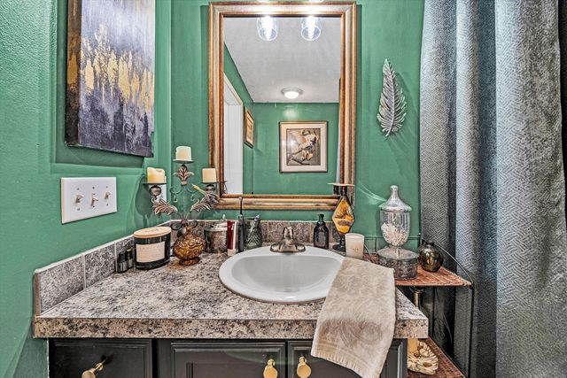 350 LEANOR ST, Rocky Mount, VA 24151