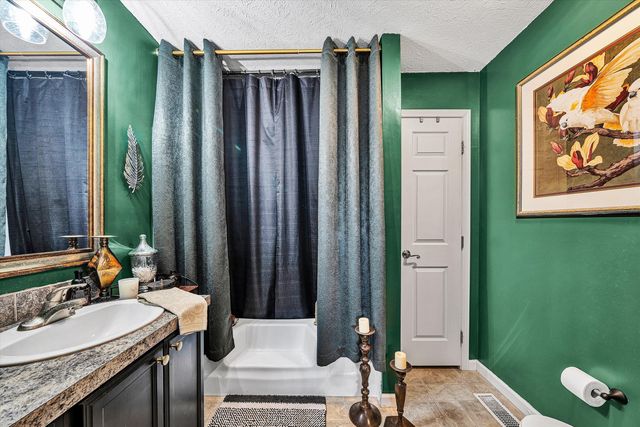 350 LEANOR ST, Rocky Mount, VA 24151