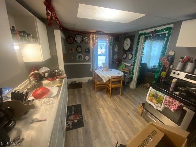 4315 Stickney Avenue, Cleveland, OH 44109