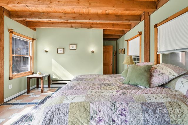 24 Wood Lake Drive, Fairview, NC 28730