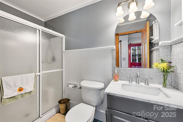 24 Wood Lake Drive, Fairview, NC 28730