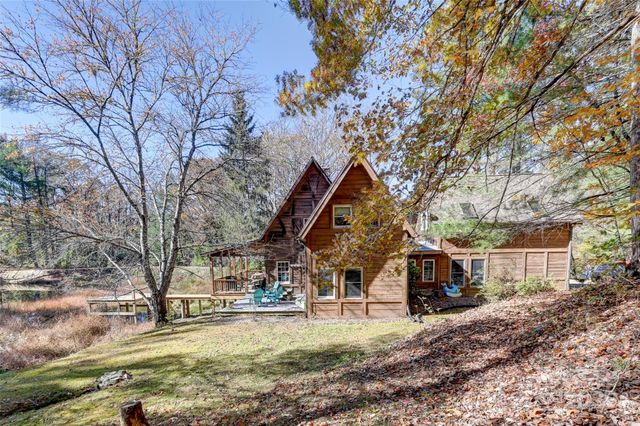 24 Wood Lake Drive, Fairview, NC 28730