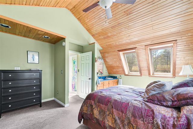 24 Wood Lake Drive, Fairview, NC 28730