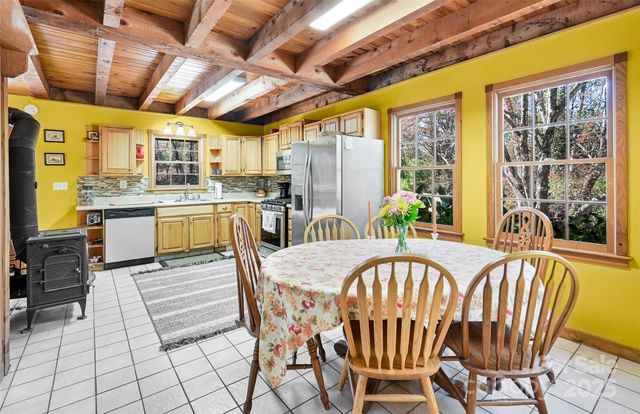 24 Wood Lake Drive, Fairview, NC 28730