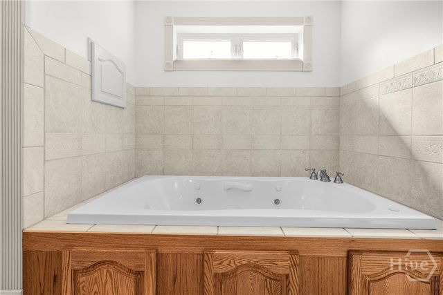 5 Port Royal Drive, Savannah, GA 31410