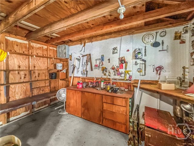 5 Port Royal Drive, Savannah, GA 31410