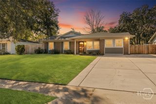 5 Port Royal Drive, Savannah, GA 31410