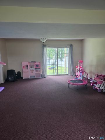 20 Georges Court, Waterbury, CT 06708