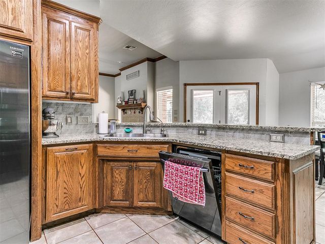 7824 Bobwhite Trail, Jones, OK 73049