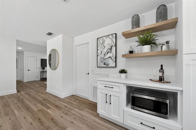422 S HAWTHORN CIRCLE, Winter Springs, FL 32708