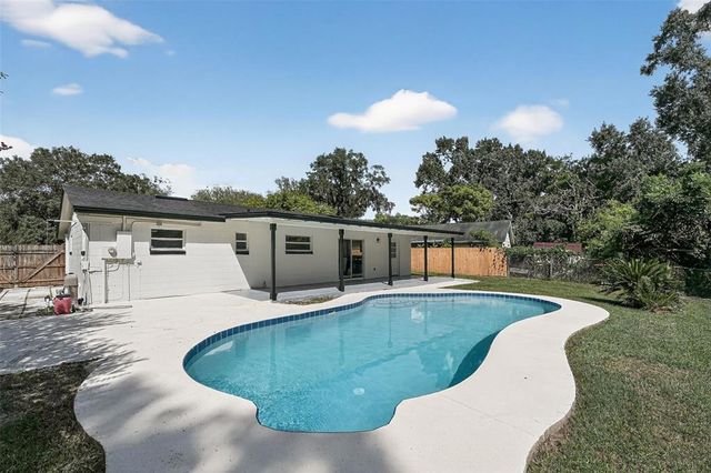 422 S HAWTHORN CIRCLE, Winter Springs, FL 32708