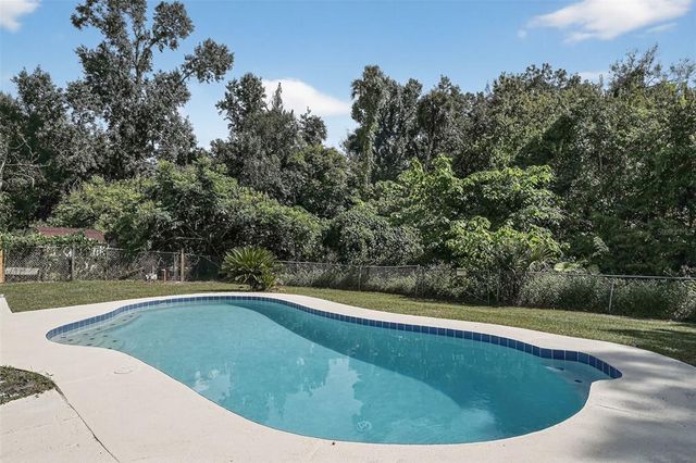422 S HAWTHORN CIRCLE, Winter Springs, FL 32708