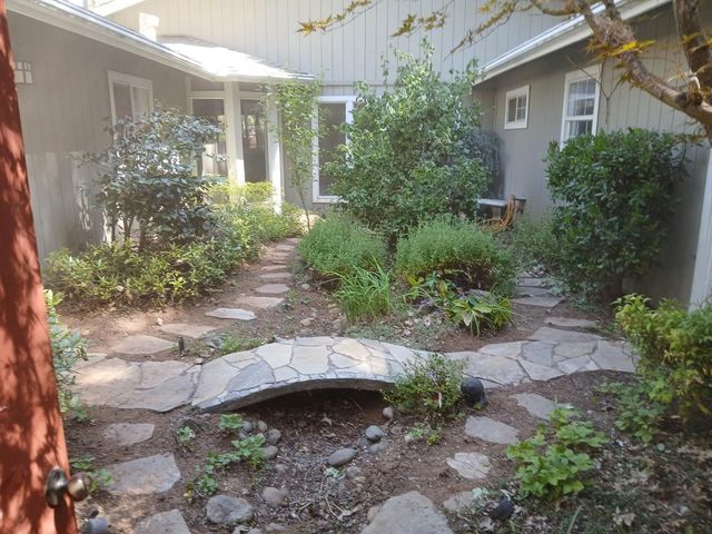 13015 Lee Ln, Nevada City, CA 95959