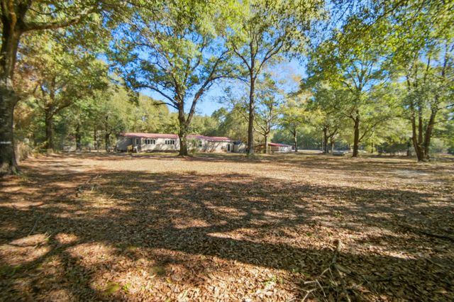 6739 Deception Road, Milton, FL 32583