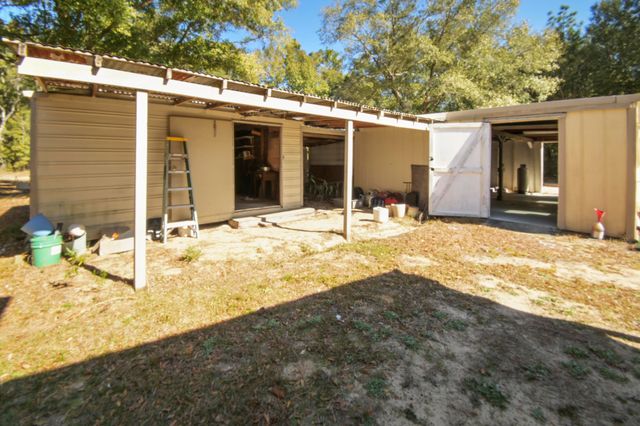 6739 Deception Road, Milton, FL 32583