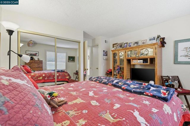 3120 Ptarmigan Dr. 3, Walnut Creek, CA 94595