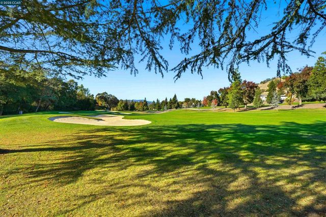 3120 Ptarmigan Dr. 3, Walnut Creek, CA 94595