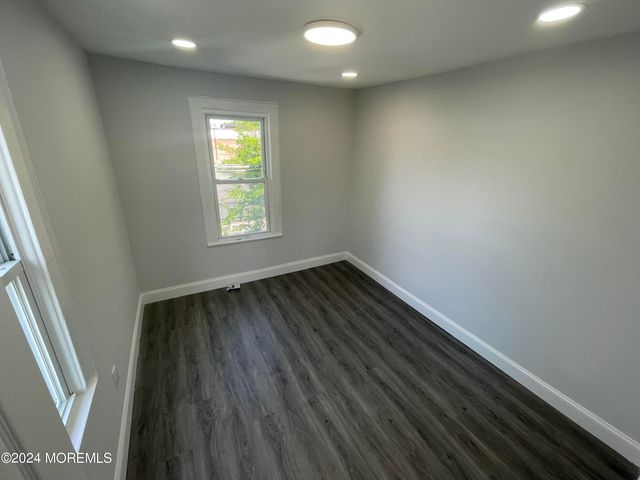 413 Ridge Avenue, Asbury Park, NJ 07712