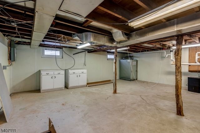 32 Mason Ave, Newton Town, NJ 07860