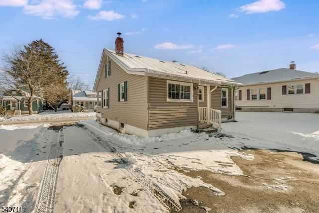 32 Mason Ave, Newton Town, NJ 07860