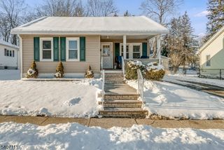 32 Mason Ave, Newton Town, NJ 07860