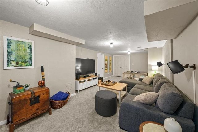 5431 Dearborn Street, Mission, KS 66202