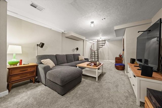 5431 Dearborn Street, Mission, KS 66202