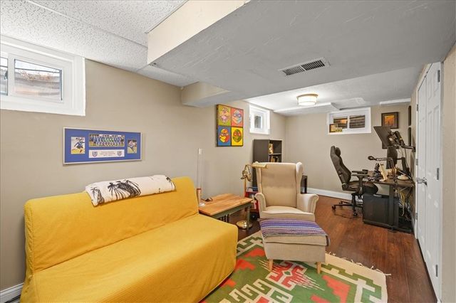 5431 Dearborn Street, Mission, KS 66202