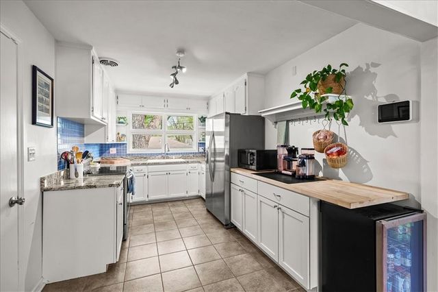5431 Dearborn Street, Mission, KS 66202