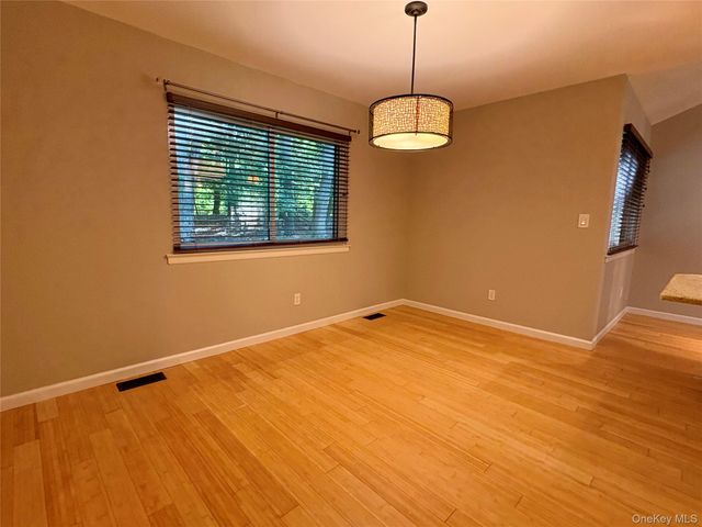 7 Ironwood Drive, Highland Mills, NY 10930