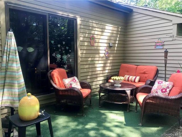 7 Ironwood Drive, Highland Mills, NY 10930