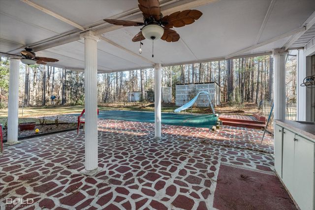 447 Burrow Lane, Cotton Valley, LA 71018