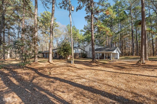 447 Burrow Lane, Cotton Valley, LA 71018