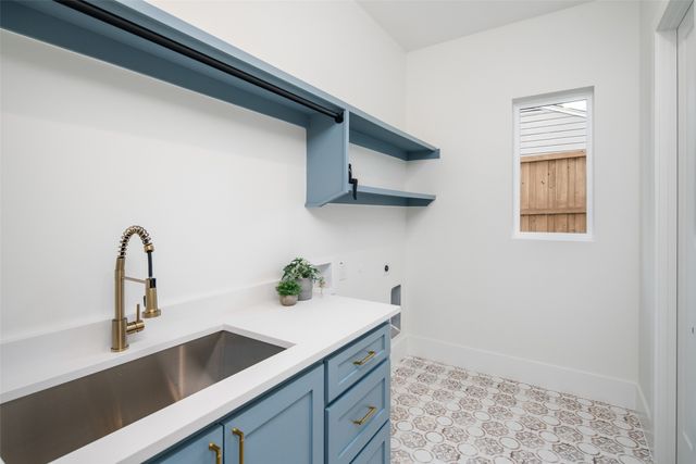 8749 Rexford, Dallas, TX 75209